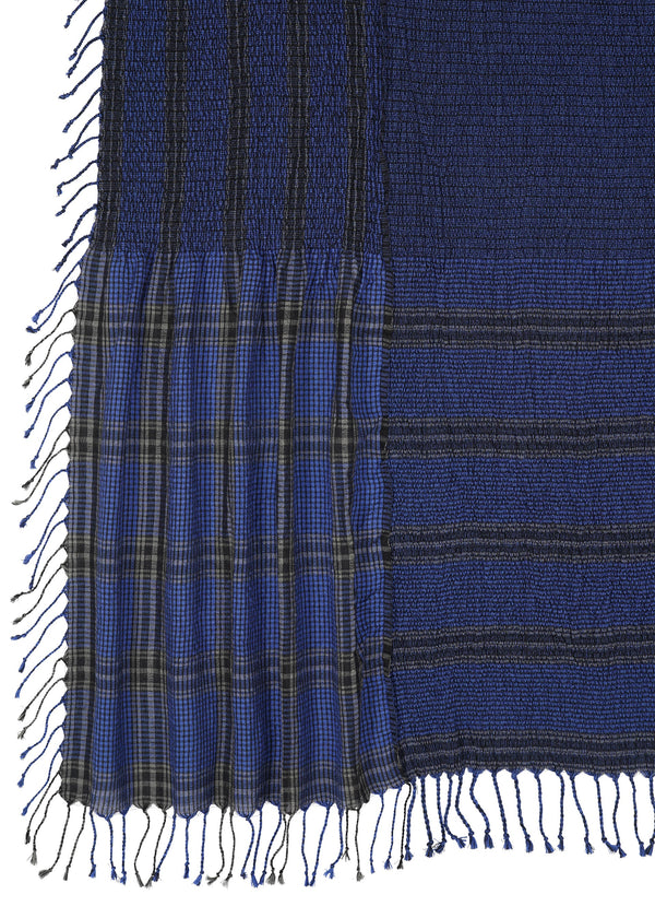 A detail shot of the HAAT CRAPE TARTAN STOLE stole.