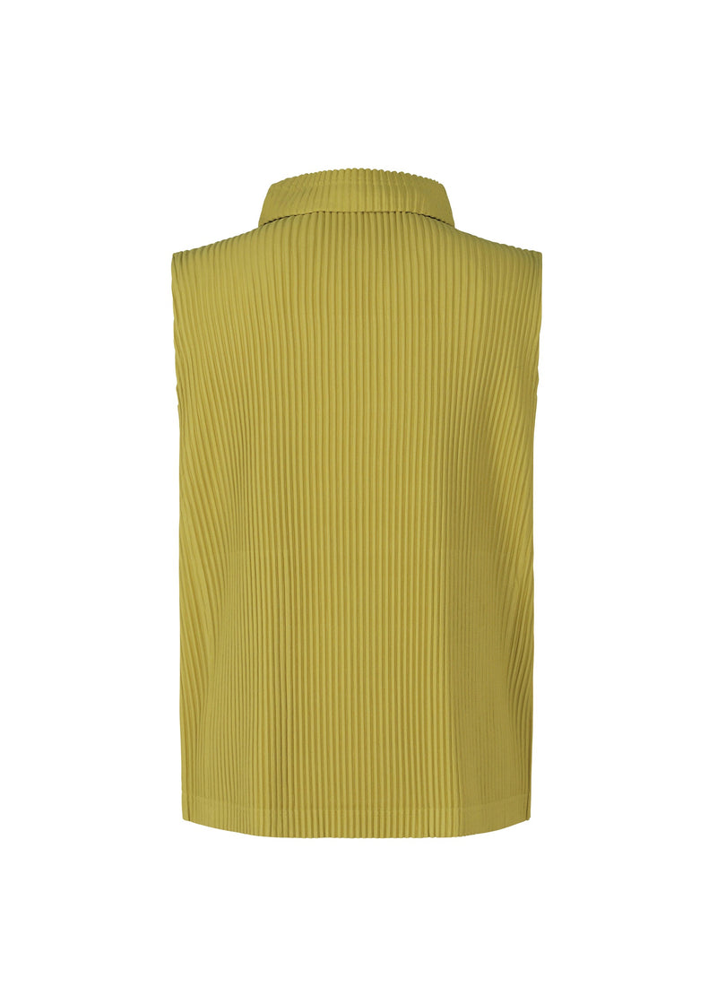 A detail shot of the HOMME PLISSÉ ISSEY MIYAKE MC OCTOBER vest.