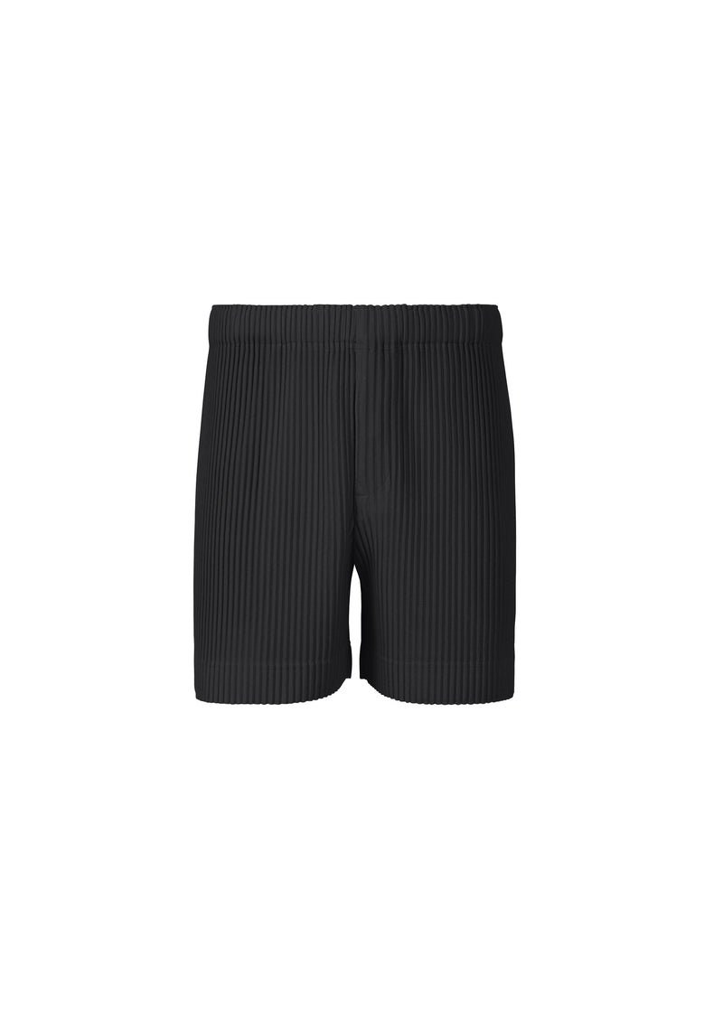 A product shot of the HOMME PLISSÉ ISSEY MIYAKE  MC JULY shorts in black (15)