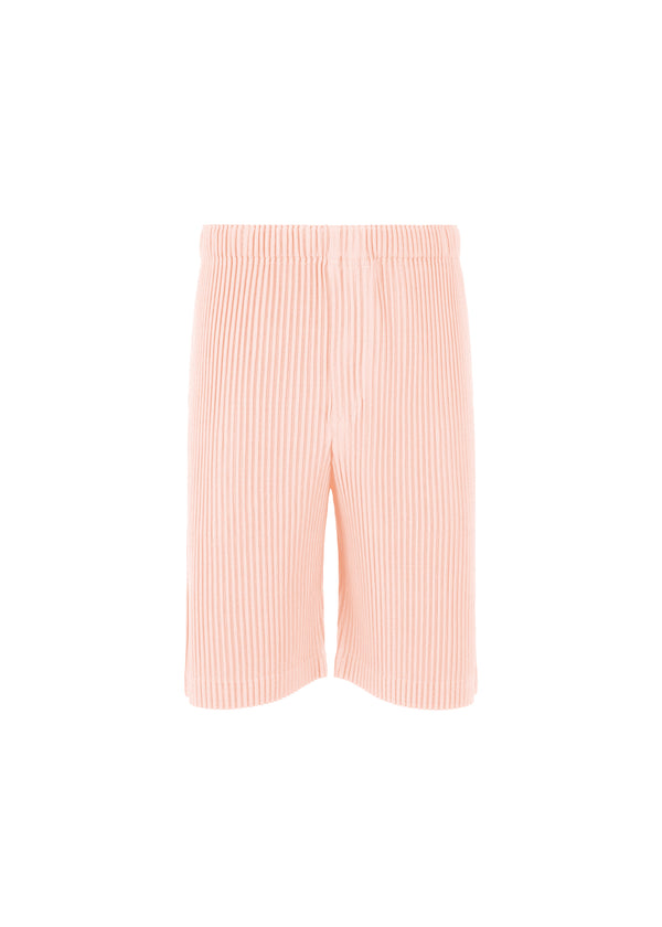 A product shot of the HOMME PLISSÉ ISSEY MIYAKE MC AUGUST shorts in pale pink (20)