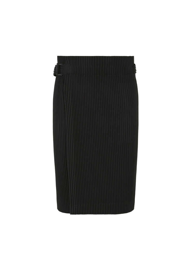 A product shot of the HOMME PLISSÉ ISSEY MIYAKE PLEATS BOTTOMS 2 trousers in black (15).