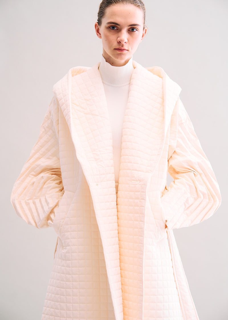PLEATED GRID Coat Off White