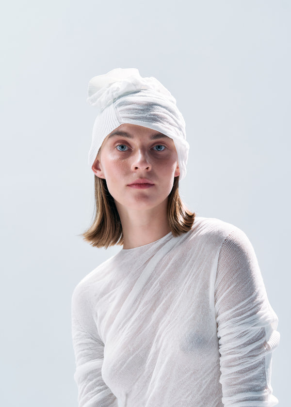 AMBIGUOUS BEANIE Hat Off White