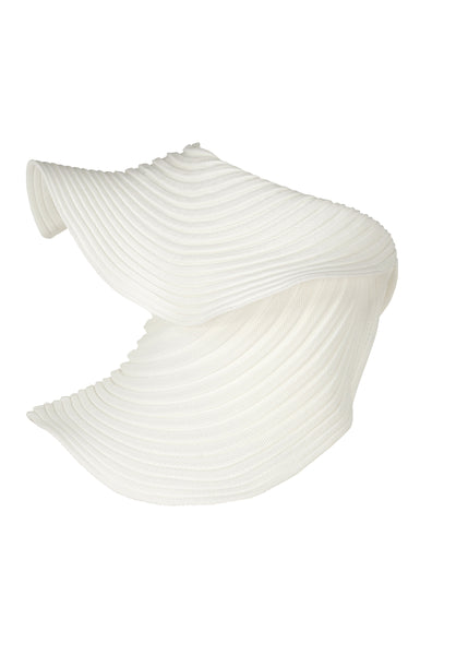 INFINITE Top One-shoulder White | ISSEY MIYAKE ONLINE STORE 