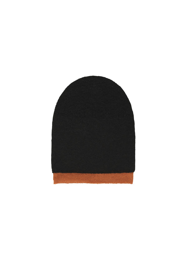 A product shot of the ISSEY MIYAKE INTERPLAY BEANIE hat in black-hued (17).