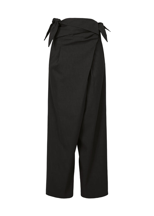 A product shot of the ISSEY MIYAKE  ENCLOTHE PANTS trousers in black (15)