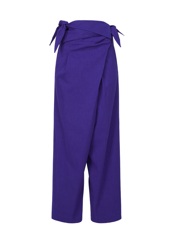 A product shot of the ISSEY MIYAKE  ENCLOTHE PANTS trousers in dawn blue (78)