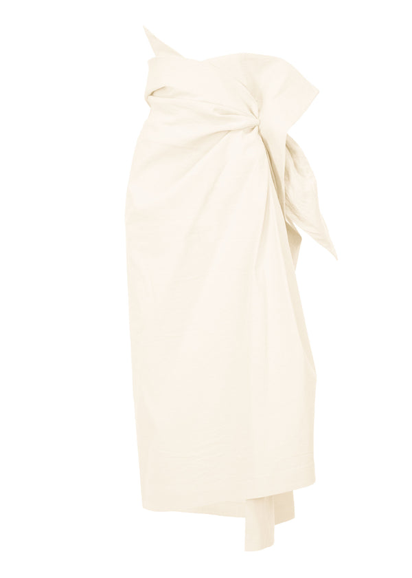 A product shot of the ISSEY MIYAKE  ENCLOTHE skirt in frost white (05)