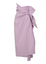 A product shot of the ISSEY MIYAKE  ENCLOTHE skirt in bellflower purple (83)