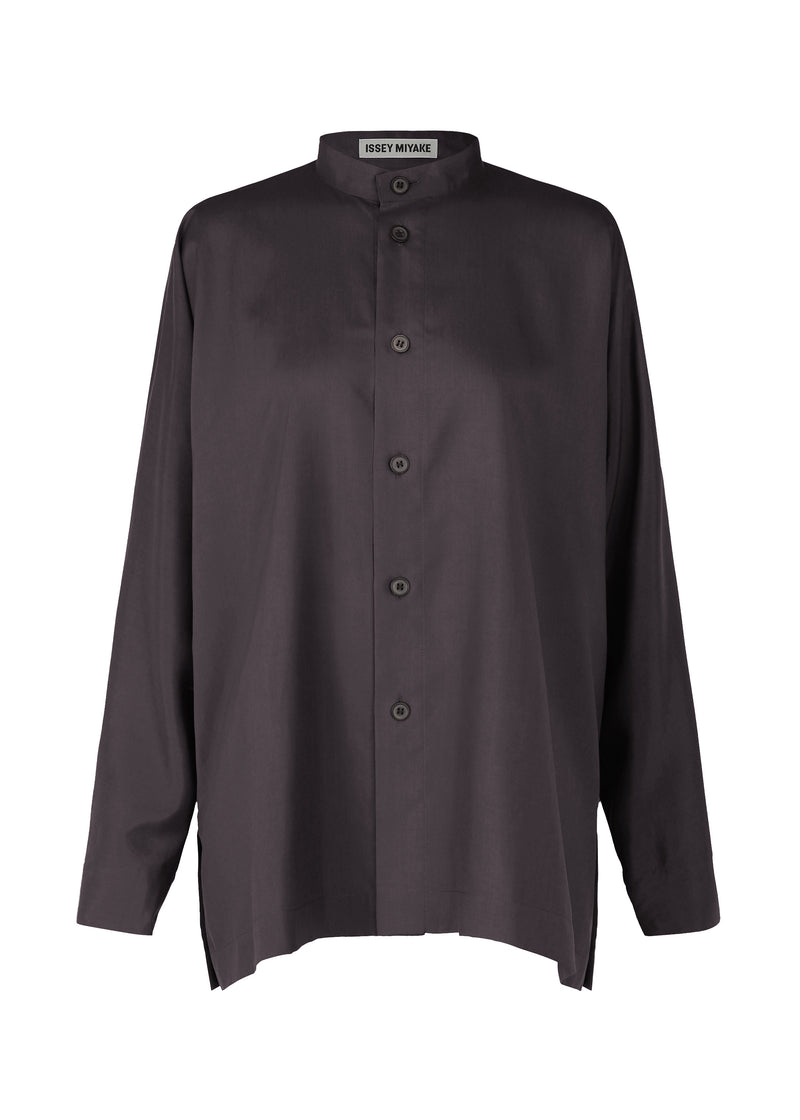 A product shot of the ISSEY MIYAKE  ENCLOTHE SILK shirt in midnight navy (79)