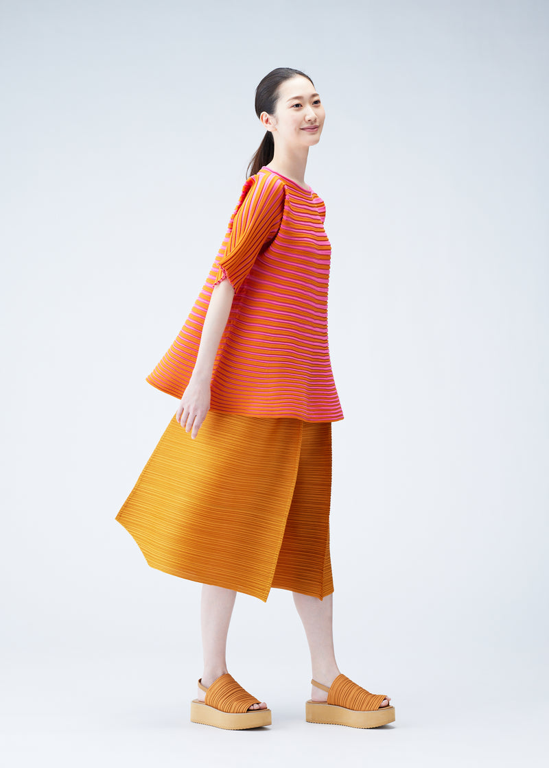 BOUNCE KNIT Top Off White | ISSEY MIYAKE ONLINE STORE UK