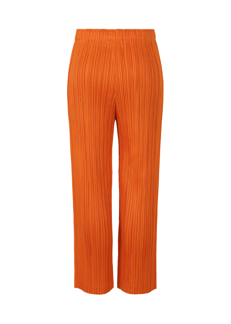 THICKER BOTTOMS 1 Straight-leg Trousers Off White | ISSEY MIYAKE ONLINE ...