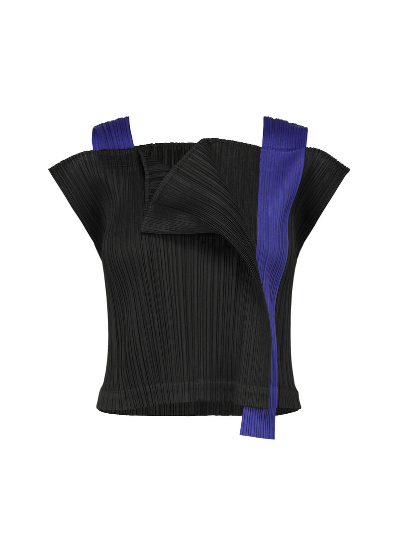 A product shot of the PLEATS PLEASE ISSEY MIYAKE  COMET top in black (15)