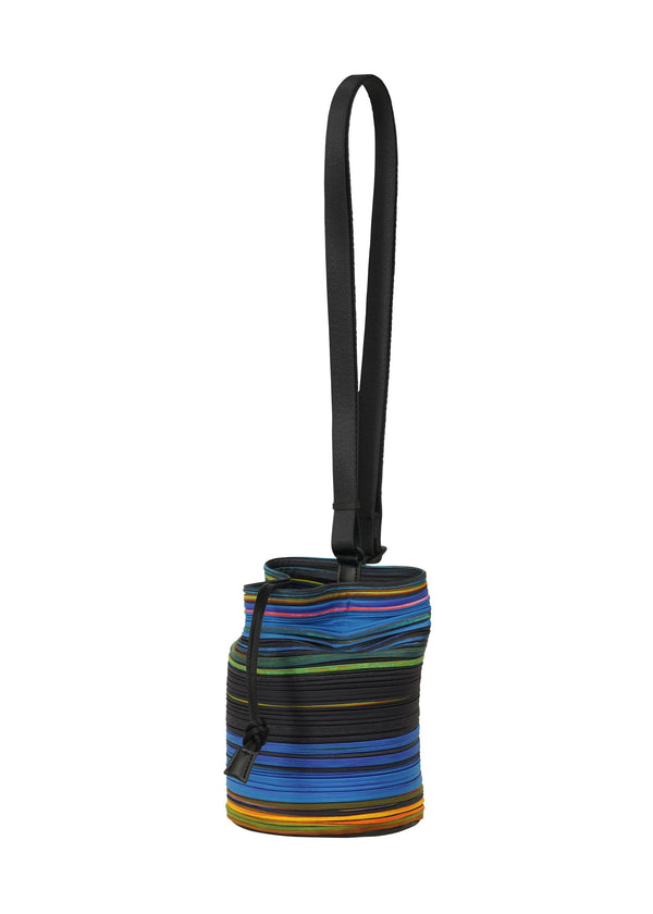 A product shot of the PLEATS PLEASE ISSEY MIYAKE WARP PLEATS BAG bag in solid (99).