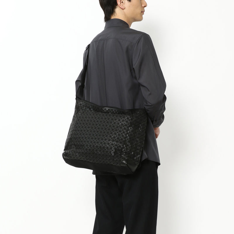 CURVE Shoulder Bag Matte Black