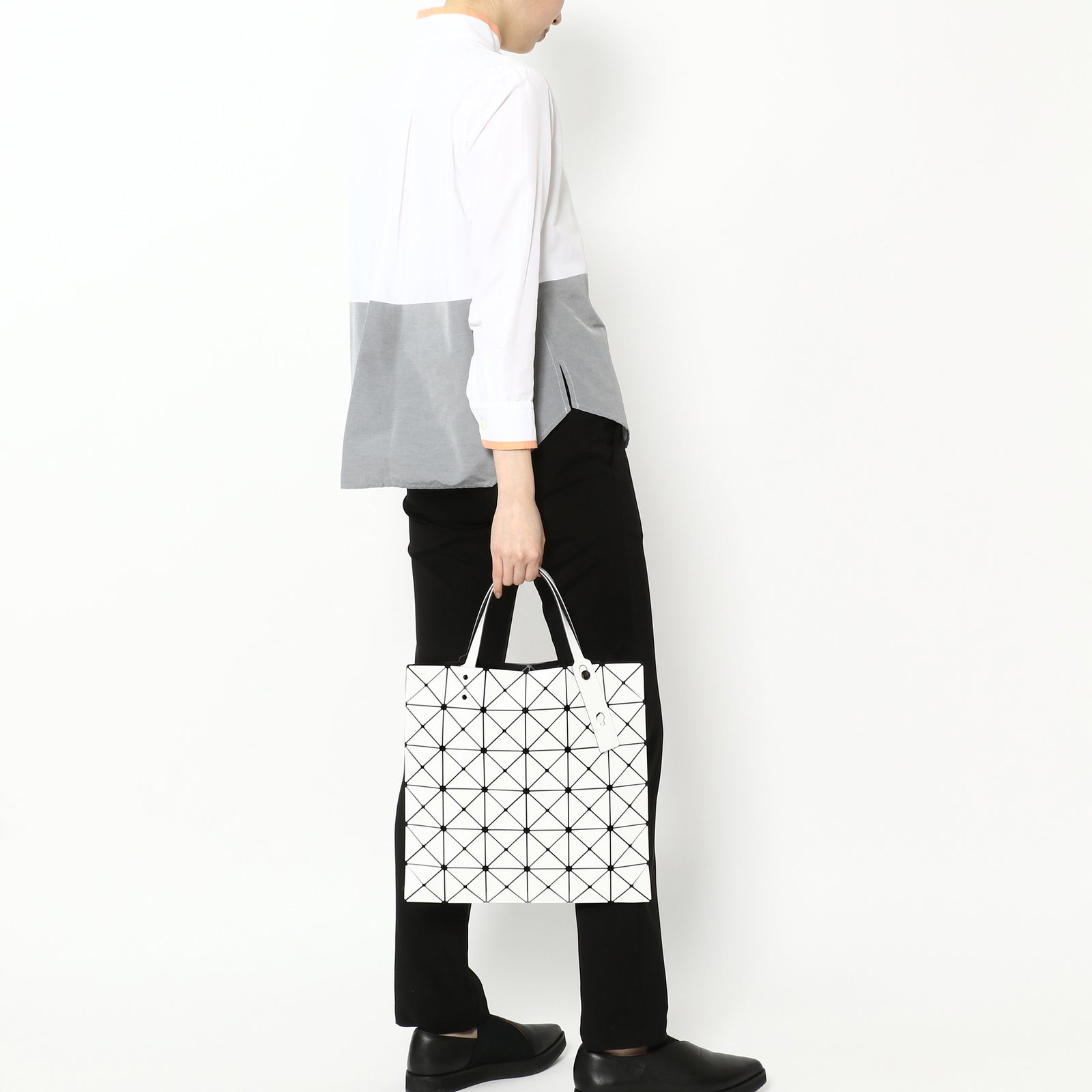 LUCENT White | ISSEY MIYAKE ONLINE STORE UK