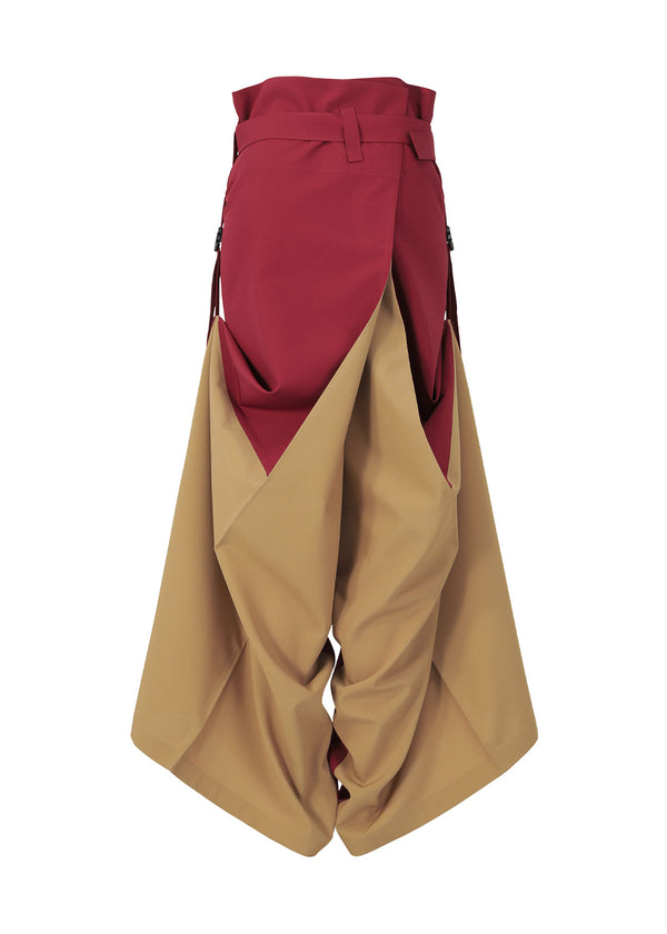 132 5. SQUARE UNITS Trousers Camel x Red