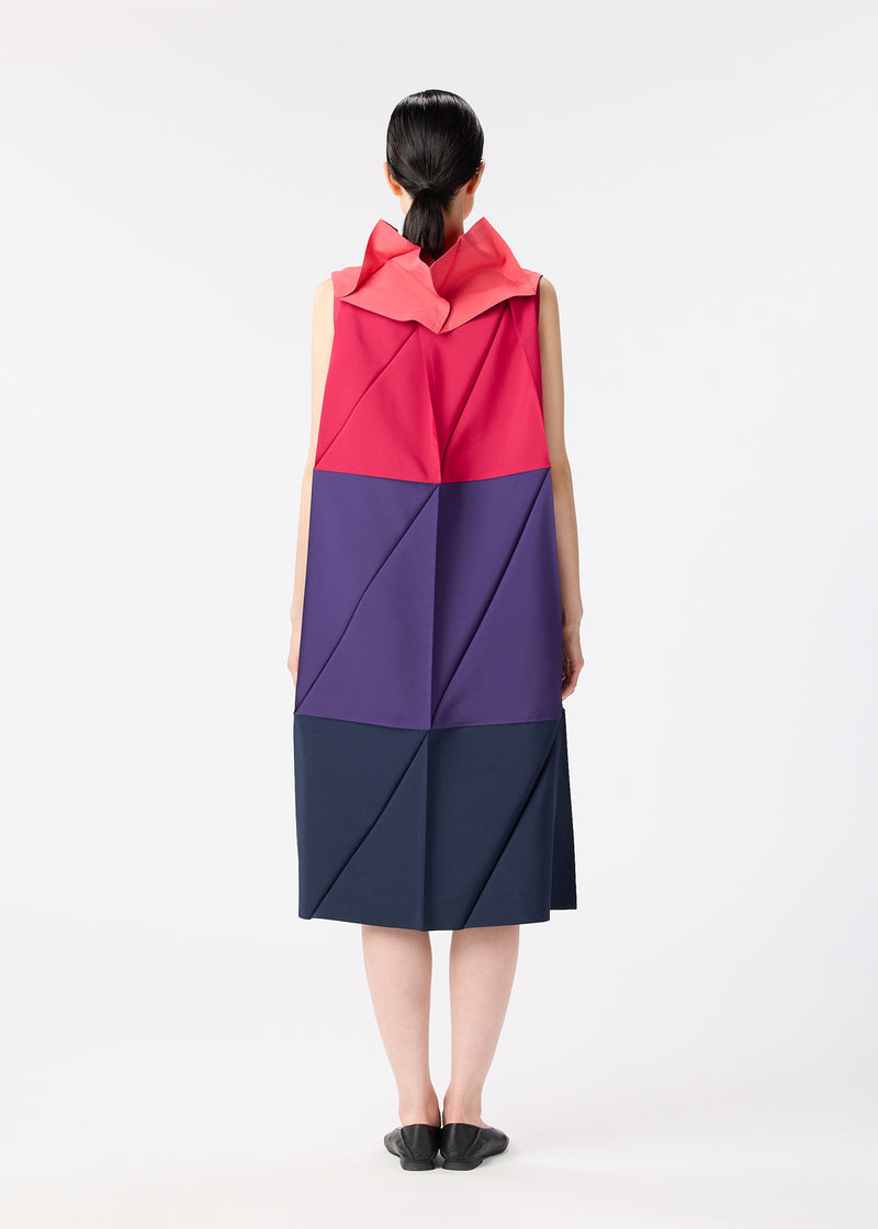 FLOATING TONE Dress Pink Tone