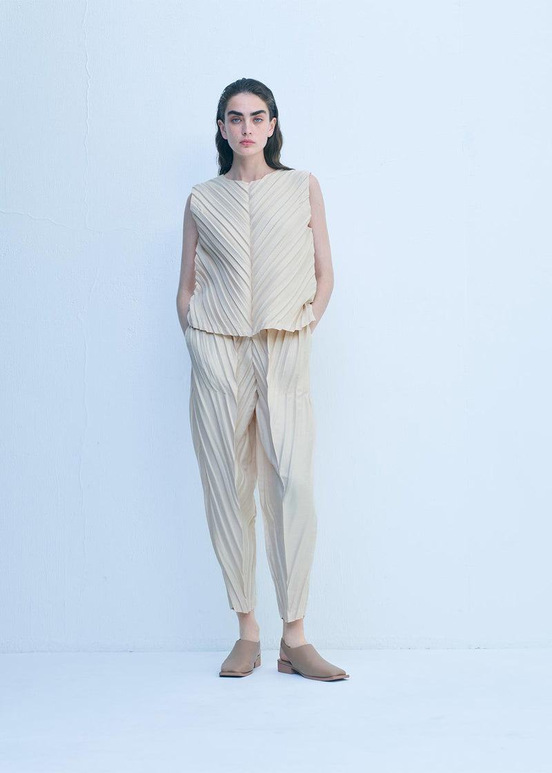 HERRINGBONE PLEATS Trousers Ivory
