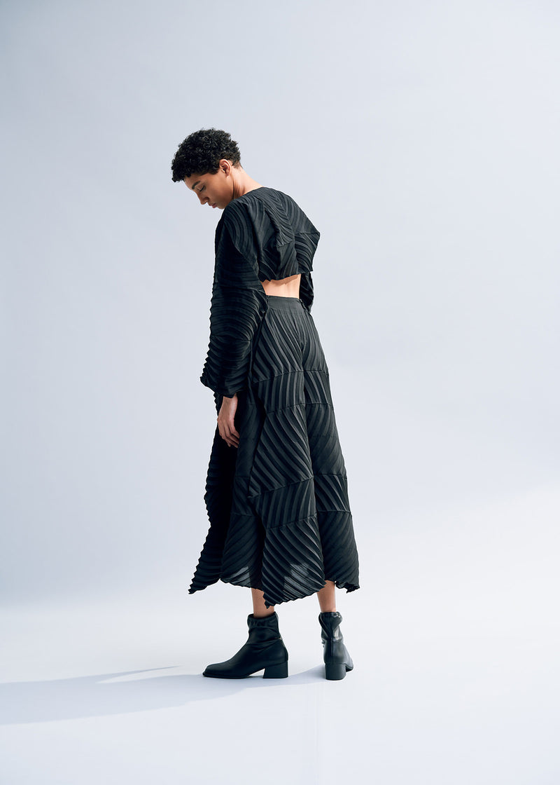 SEQUENCE PLEATS Shirt Black