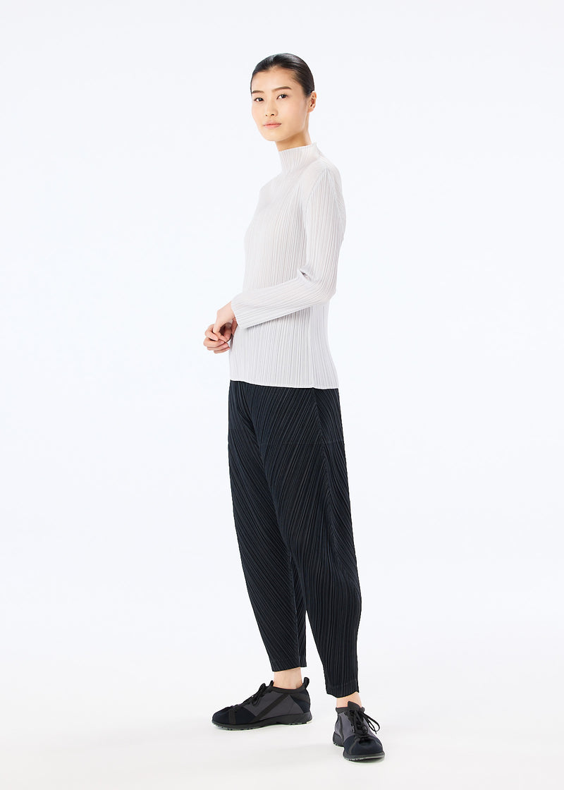 THICKER BOTTOMS 2 Trousers Black