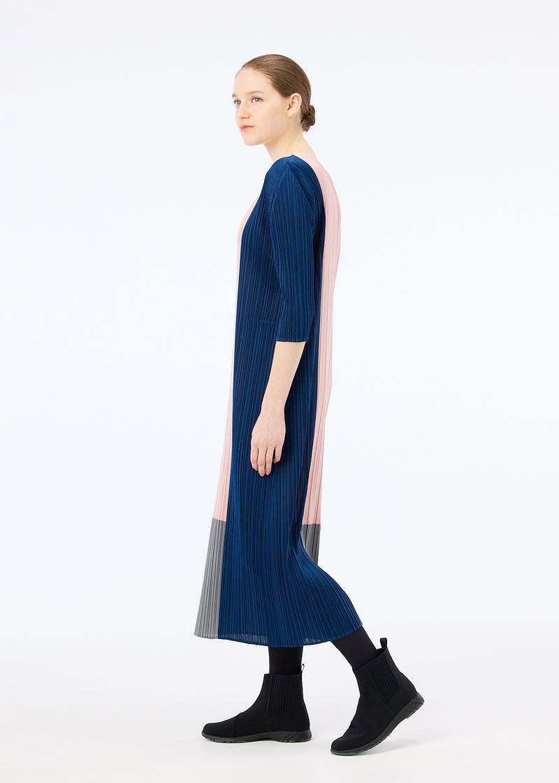 ENSEMBLE Dress Dark Green