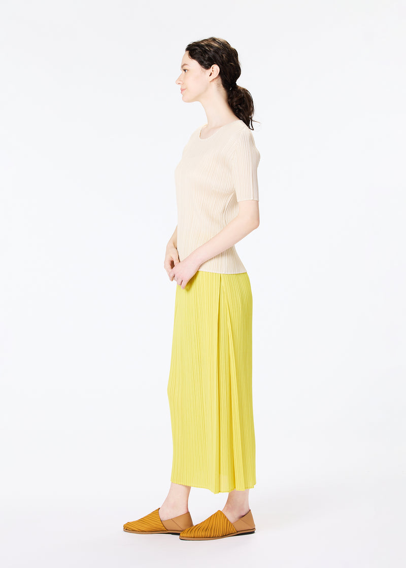 MONTHLY COLORS : APRIL Skirt Cream
