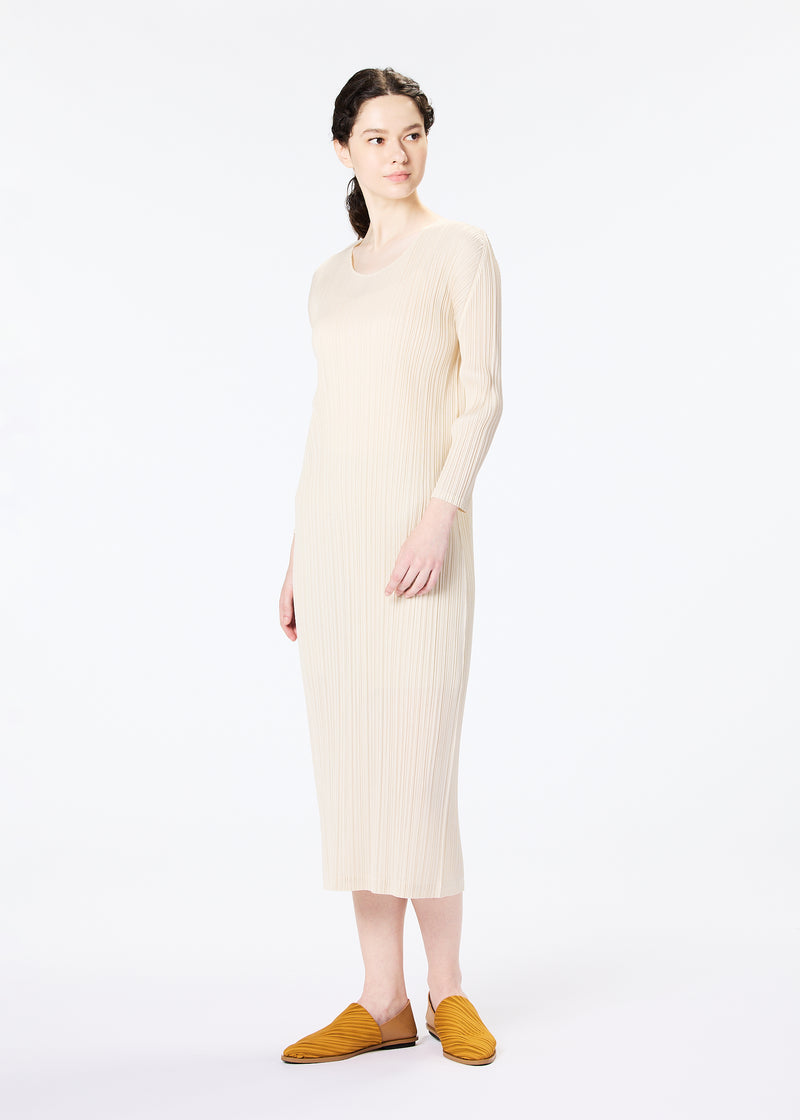 MONTHLY COLORS : APRIL Dress Cream